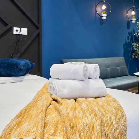 דירה Ng Prestige - Nain I Privatif Premium I Jacuzzi - Sauna - Netflix - Projecteur *