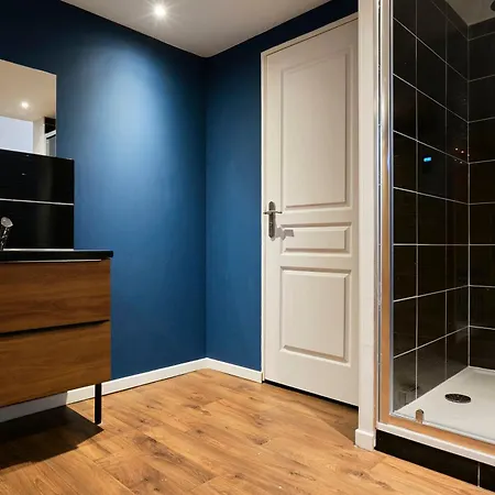 Ng Prestige - Nain I Privatif Premium I Jacuzzi - Sauna - Netflix - Projecteur