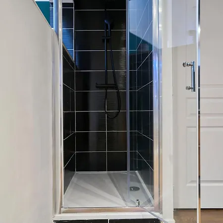 Ng Prestige - Nain I Privatif Premium I Jacuzzi - Sauna - Netflix - Projecteur Roubaix