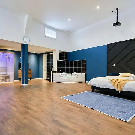 Ng Prestige - Nain I Privatif Premium I Jacuzzi - Sauna - Netflix - Projecteur * רובייש