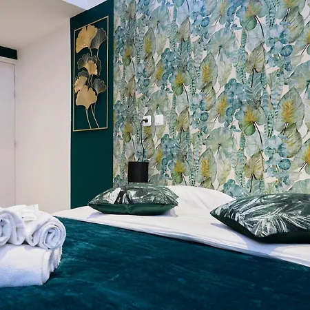 Ng Prestige - Nain I Privatif Premium I Jacuzzi - Sauna - Netflix - Projecteur * Roubaix