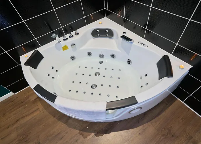 Ng Prestige - Nain I Privatif Premium I Jacuzzi - Sauna - Netflix - Projecteur * Roubaix