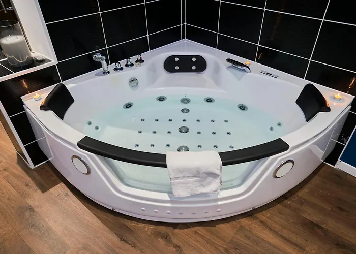 Appartement Ng Prestige - Nain I Privatif Premium I Jacuzzi - Sauna - Netflix - Projecteur Roubaix